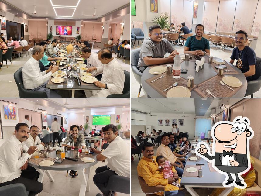 Check out how Ivory Tusk RestaurantBest Pure veg Restaurant in JalgaonBest Party Restaurant in Jalgaon looks inside