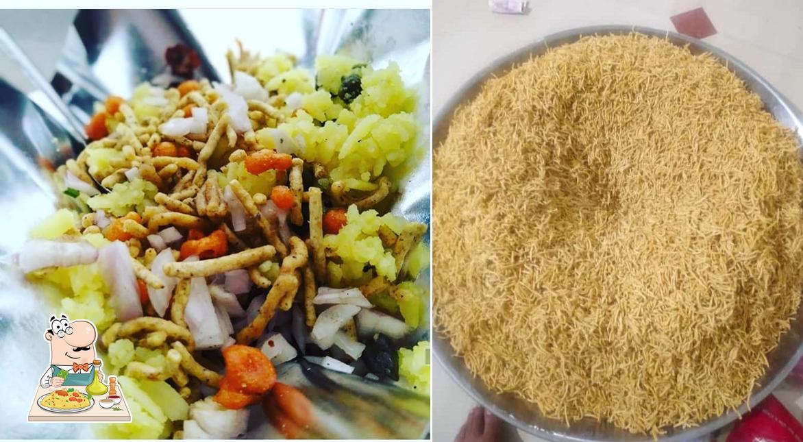 Food at Krishna Namkeens