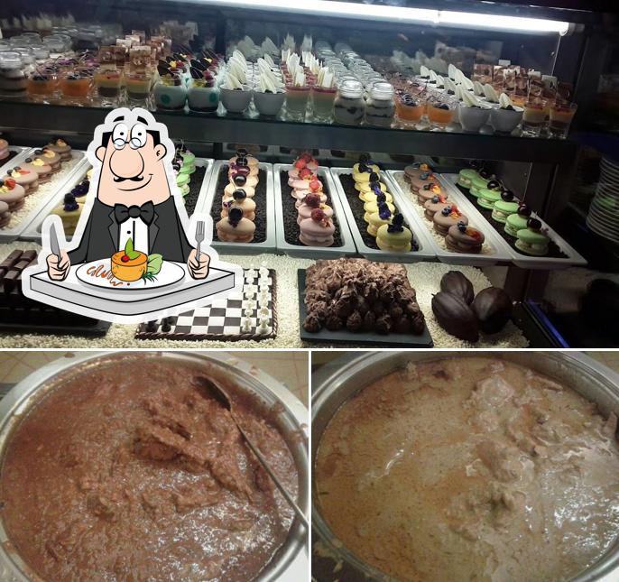 Food at Lobby Lounge