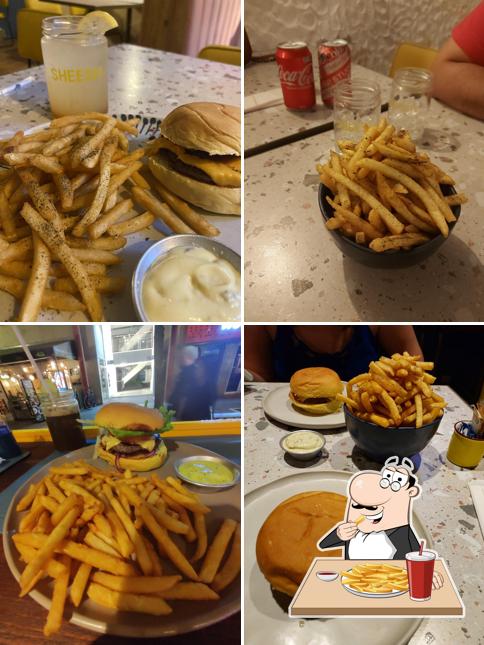 Batata frita em SHEESH! Barra