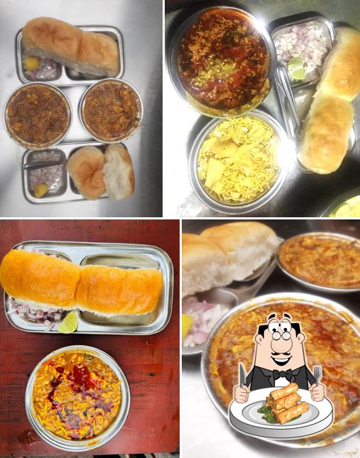 Spring rolls at Kurhade Misal