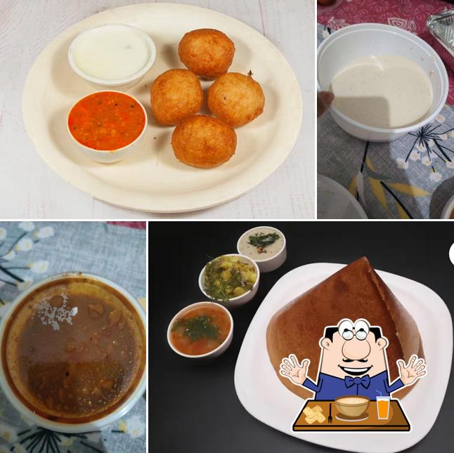 Food at Nani's Tiffins