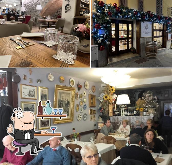 Siediti a un tavolo di La Rosa Bianca