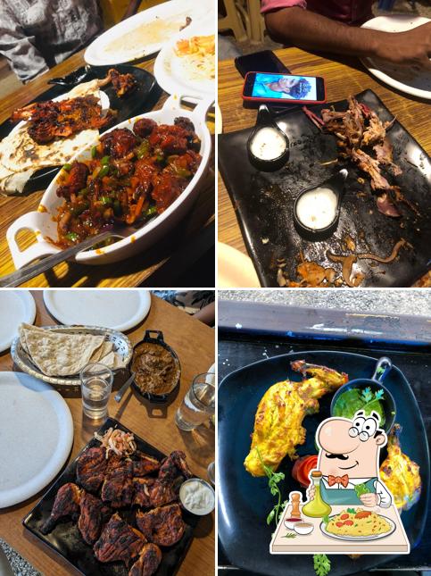 Food at AMSQUARE FAMILY RESTAURANT