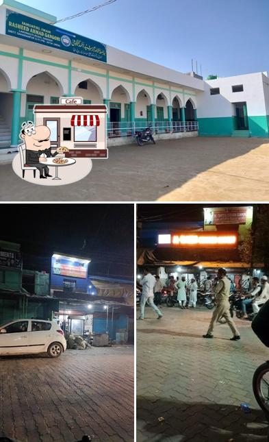 The exterior of Al Taneem Chicken Corner