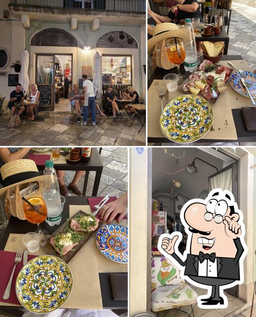 Siediti a un tavolo di Zio Ninì