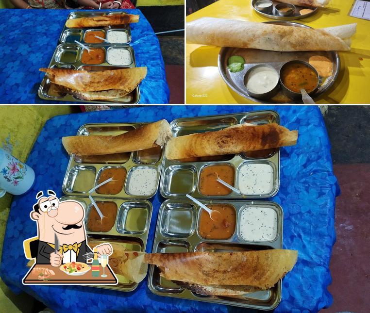 Food at DHOSA PLAZA
