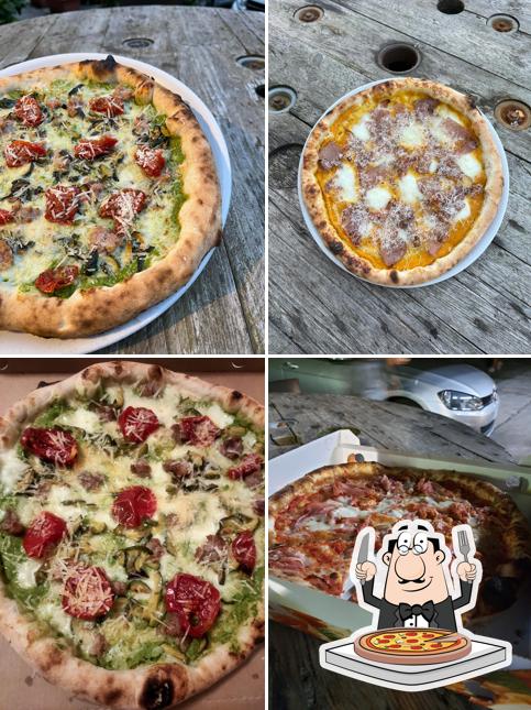 A Acqua e Farina, puoi provare una bella pizza