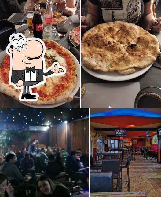 Tra le varie cose da Afrika Bar si possono trovare la interni e cibo
