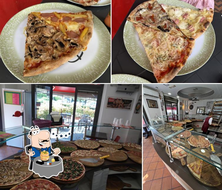 La cibo e interni del ristorante