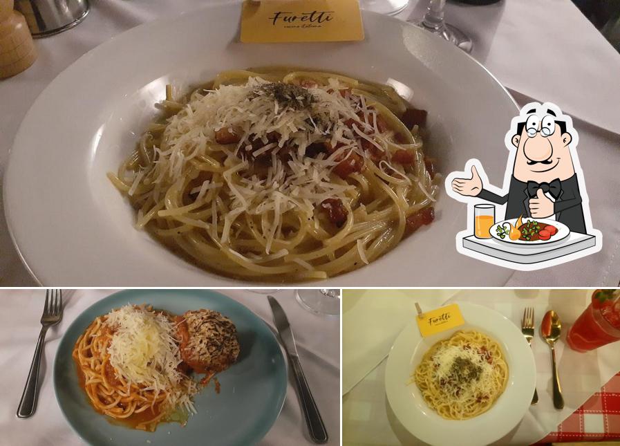 Comida em Furetti Cucina ZS