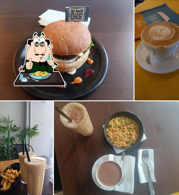 Macaroni and cheese at The Coffee Shot - Mansarovar