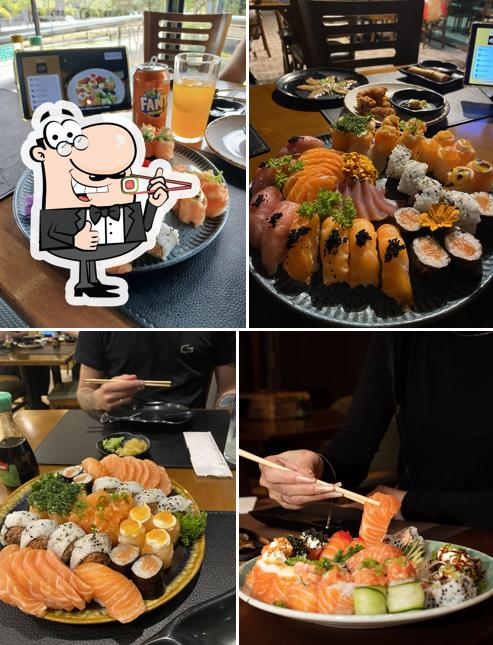 Rolos de sushi são servidos no Kobe Sushi Bar - Jundiaí