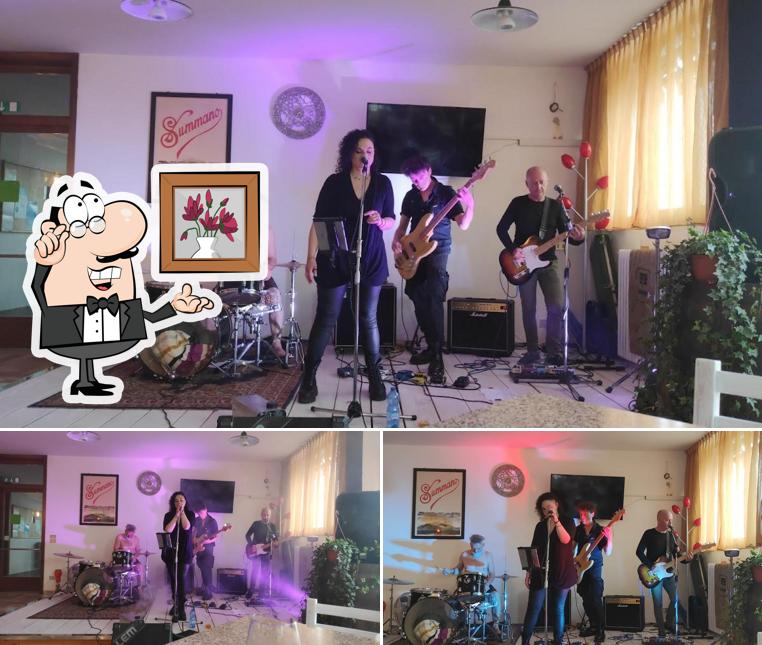 Gli interni di Bar Gufo (Summano)