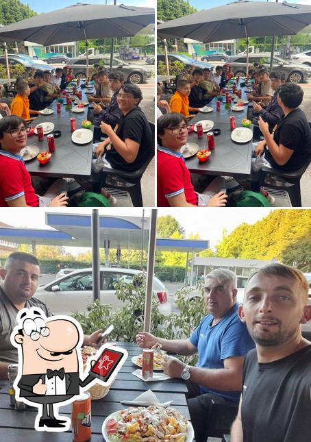 La foto di esterno e cibo da Istanbul kebep