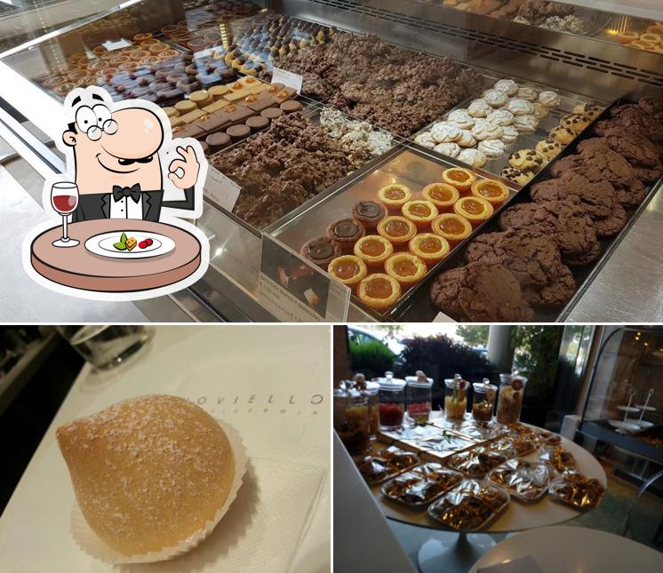 Cibo al Pasticceria Noviello