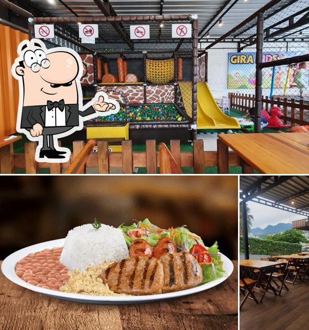 Veja imagens do interior do Giraffas Container Jaraguá do Sul
