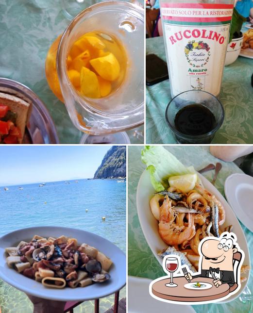 Cibo al ristorante i pirati