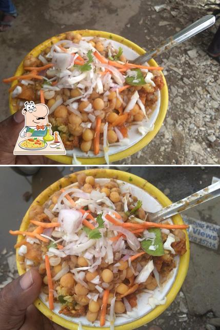 Food at Hotel Thalaivazhai Virunthu