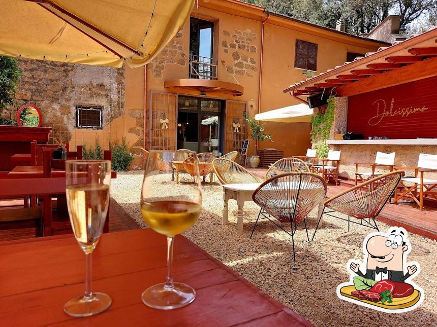 Ordina i piatti di carne a Dolcissima Sutri