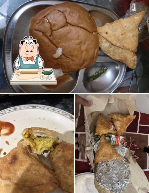 Samosa at Shree Gajanan Canteen