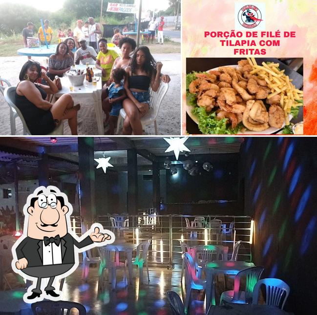 Esta é a ilustração apresentando interior e comida no BAR DO KIM
