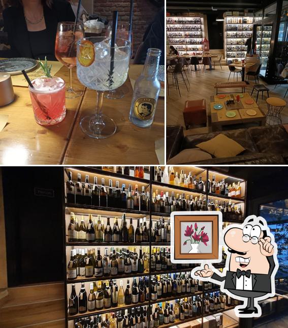 Gli interni di La Bulle Enoteca con cucina