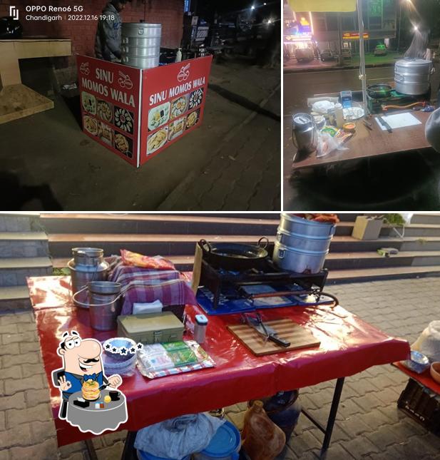 Food at Sinu momos wala 8c thela