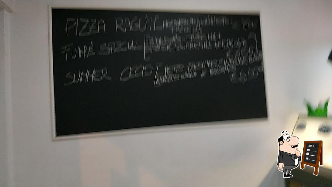 Leggi le specialità del giorno sulla lavagna