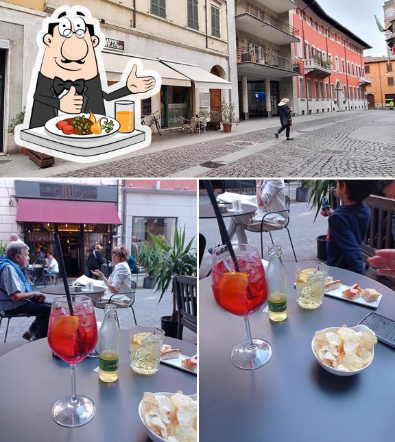La immagine della cibo e interni di Caffè del Teatro