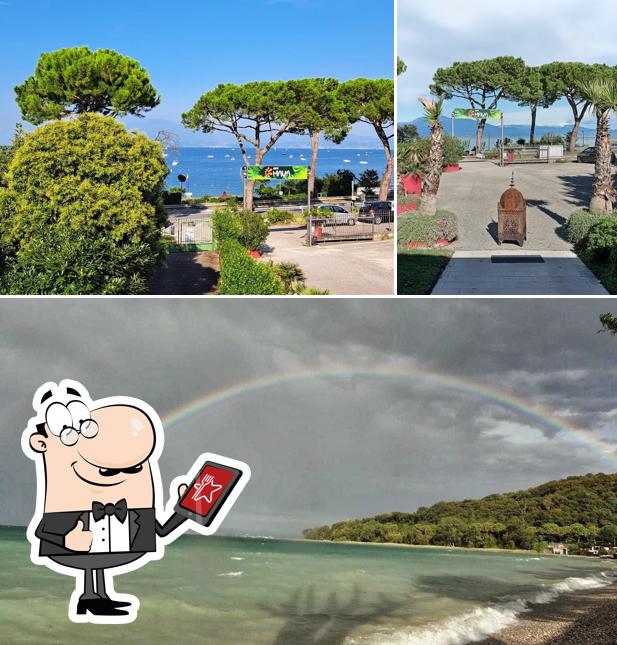 Goditi la vista dagli esterni di Madai Maua