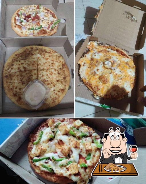 At La Milano Pizzeria, you can order pizza