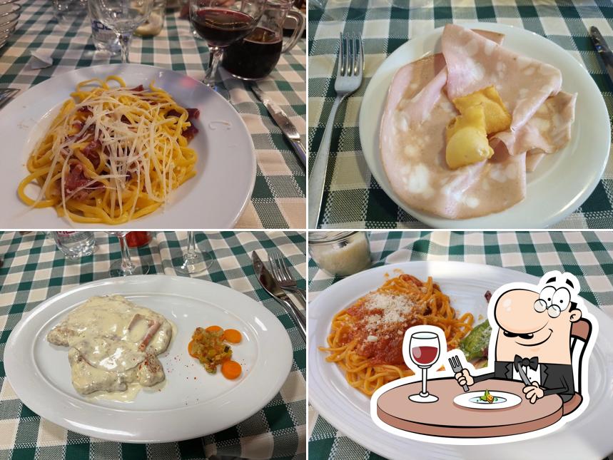 Cibo al Trattoria Sandoni