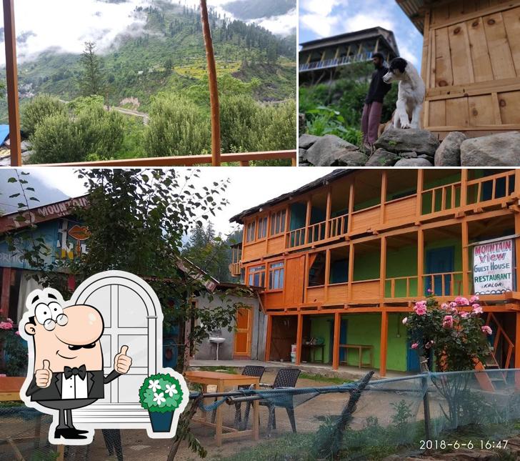 The exterior of Mountain View Cafe