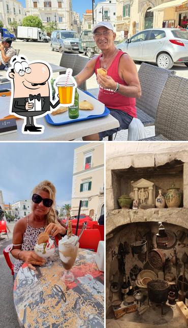 Goditi un drink a L'angolo delle Crepes