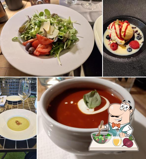 Insalata di barbabietole al Lumiere bistro / cafe bar