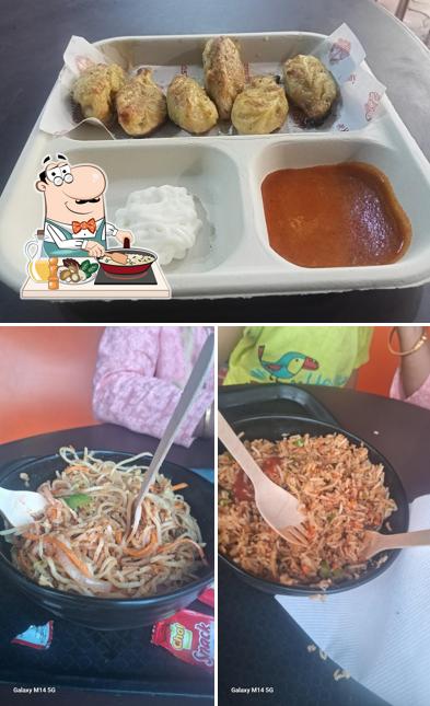 Fried rice at Momo Street