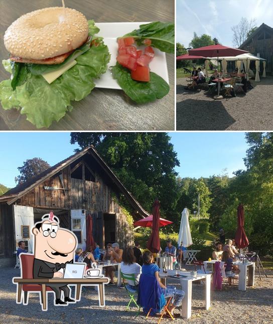 Tra le varie cose da Slowdown - Bistro im Bootshaus si possono trovare la interni e cibo
