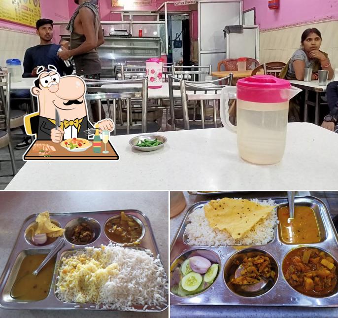 New Bharat Coffee House is distinguished by food and interior