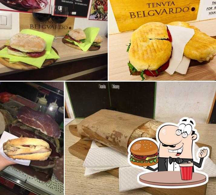 Prova uno dei tipi di hamburger serviti a Panino Divino