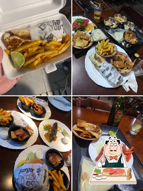 Peixe e fritas em Yalla Habibi - Águas Claras