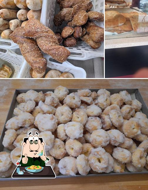 Cibo al I' Pan di' Pino - Forno, bar, alimentari