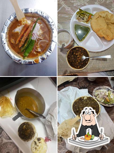 Food at Batra Bhai Kachori wale