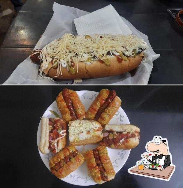 Food at Hawt Dawgs