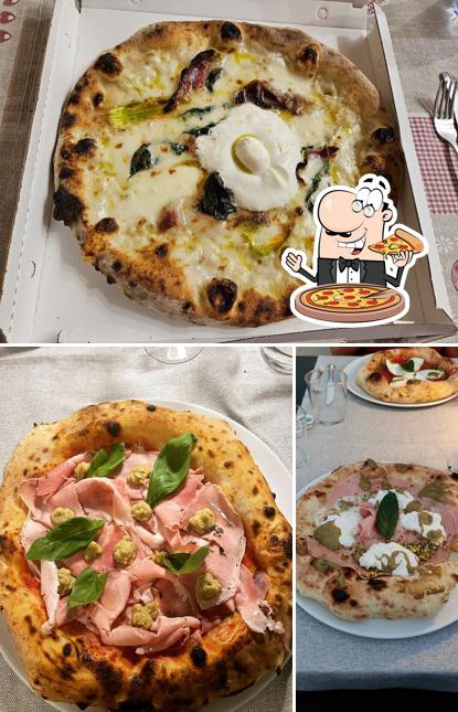 A Pandòr - La pizzeria a Villa Freto, puoi ordinare una bella pizza
