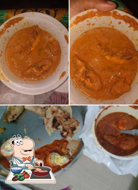 Chicken curry at Roll And Rolls