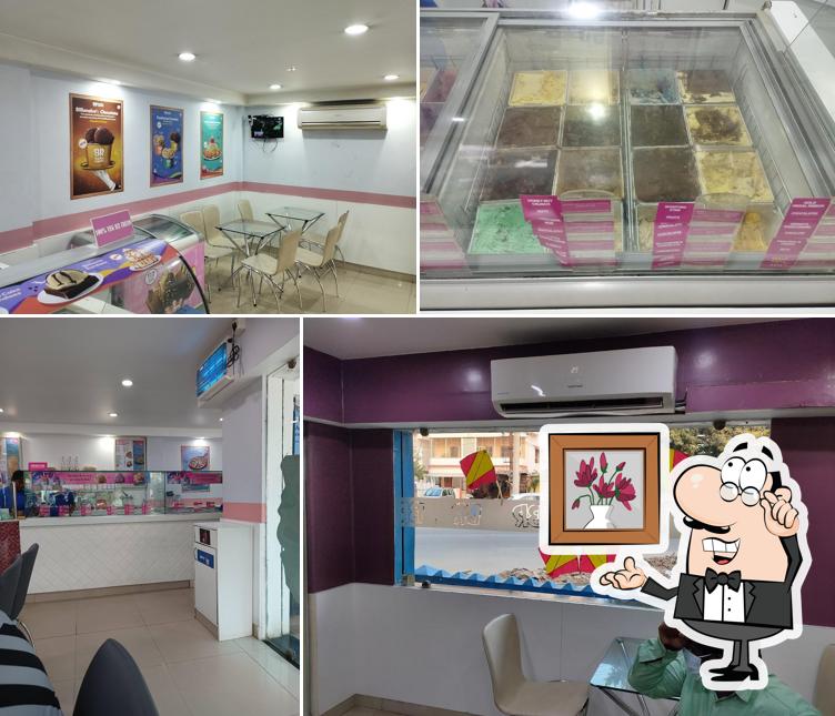 Take a seat at one of the tables at Baskin Robbins