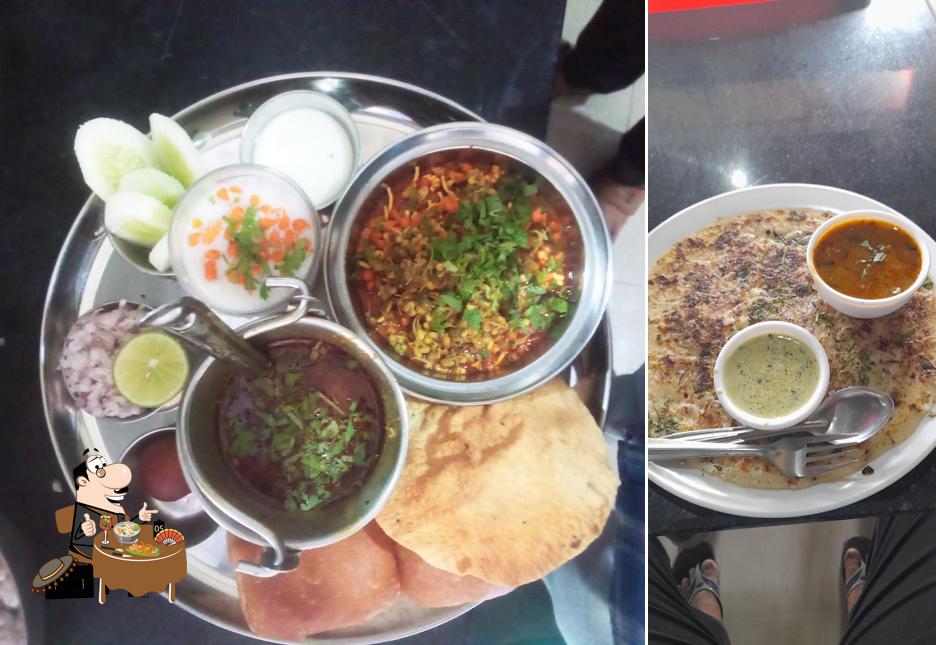 Food at Shetkari Misal House