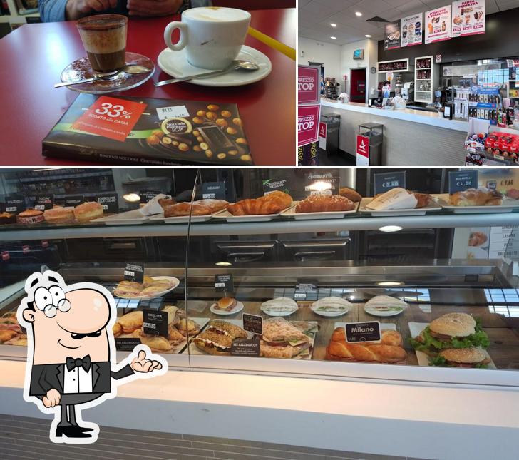 Tra le diverse cose da Autogrill Grosseto Banditella si possono trovare la interni e cibo