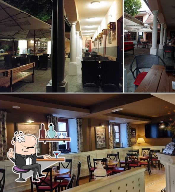 Dai un'occhiata agli interni di K.E.M.M kava bar Katarina Pogačar s.p